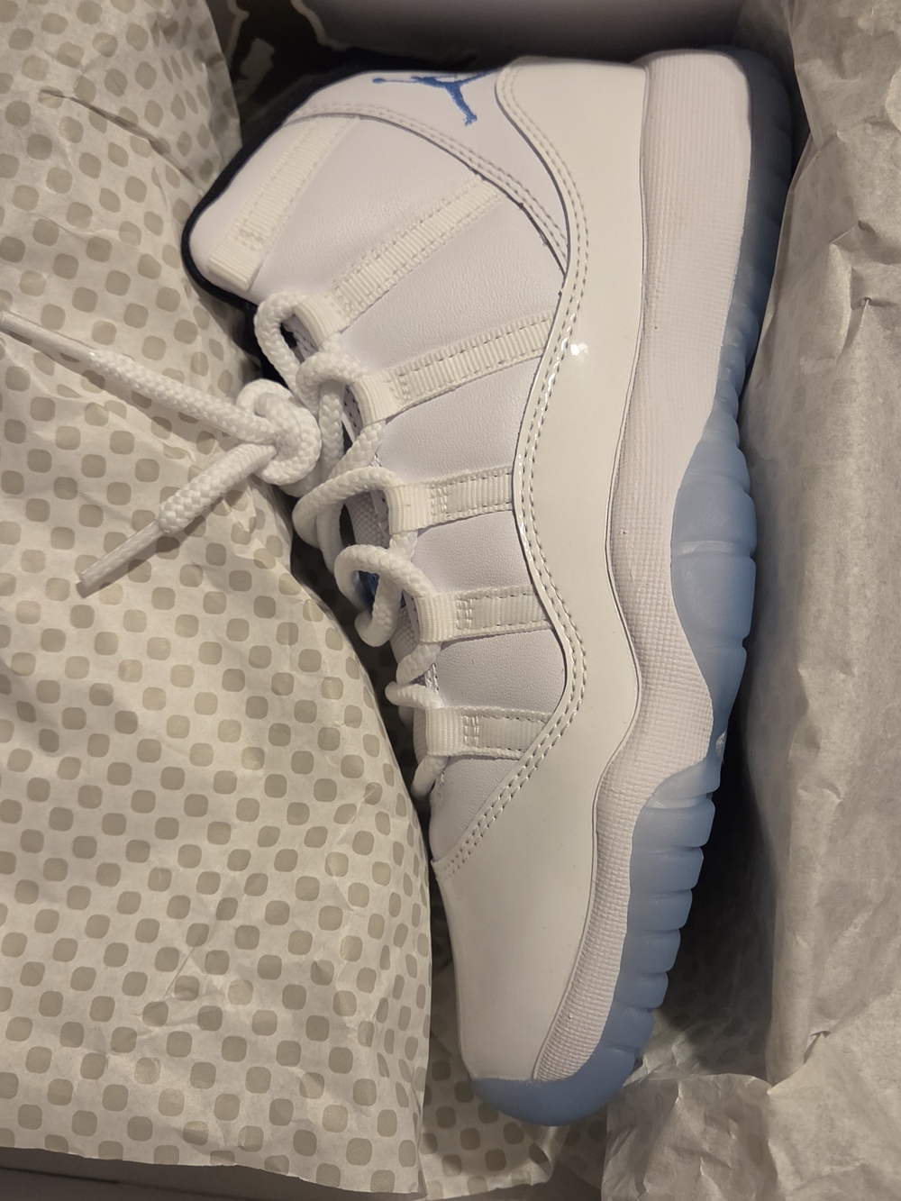 Jordan Air Jordan 11 Retro GS White / Legend Blue / Black Box Label